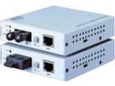 Cables To Go Cables To Go 100BASE-TX/100BASE-FX SC MEDIA CONVERTER (Cables to Go: 26646)