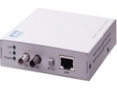 CABLES UNLIMITED CABLES UNLIMITED 10BASE-T TO 10BASE-FL ST MEDIA CONVERTER (CABLES TO GO: 26836)