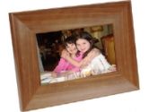 Smartparts SPDPF70EW 7 Walnut Wood Digital Picture Frame